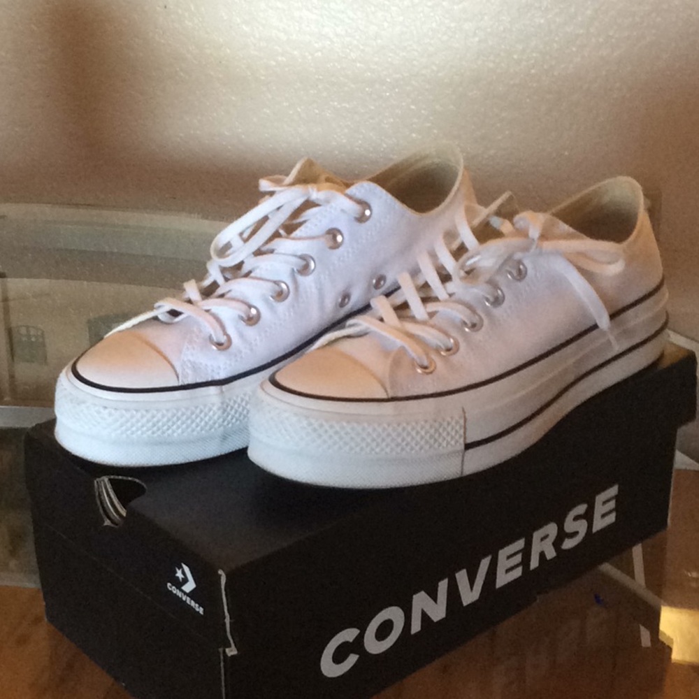 White converse woman’s platforms